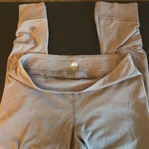 Alo Yoga Crop Leggings, Size M